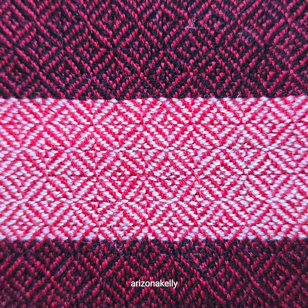 NWOT Ugg Merino Wool Red Plaid Scarf - Picture 7 of 13